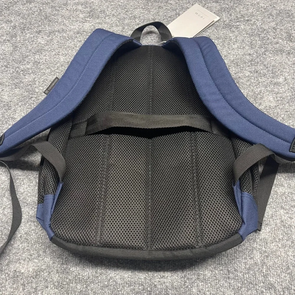 Victorinox Backpack Navy Blue Journey Universal 16inch Laptop 22L Tech Bag NEW